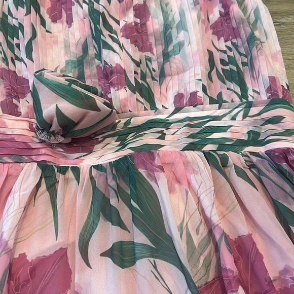 NWT Petal & Pup Lennon Halterneck Maxi Dress - Pink Floral Size - Small - Picture 7 of 15